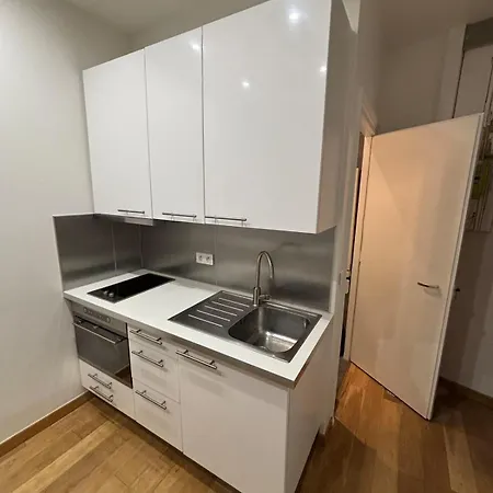 Pantheon Apartment Paris